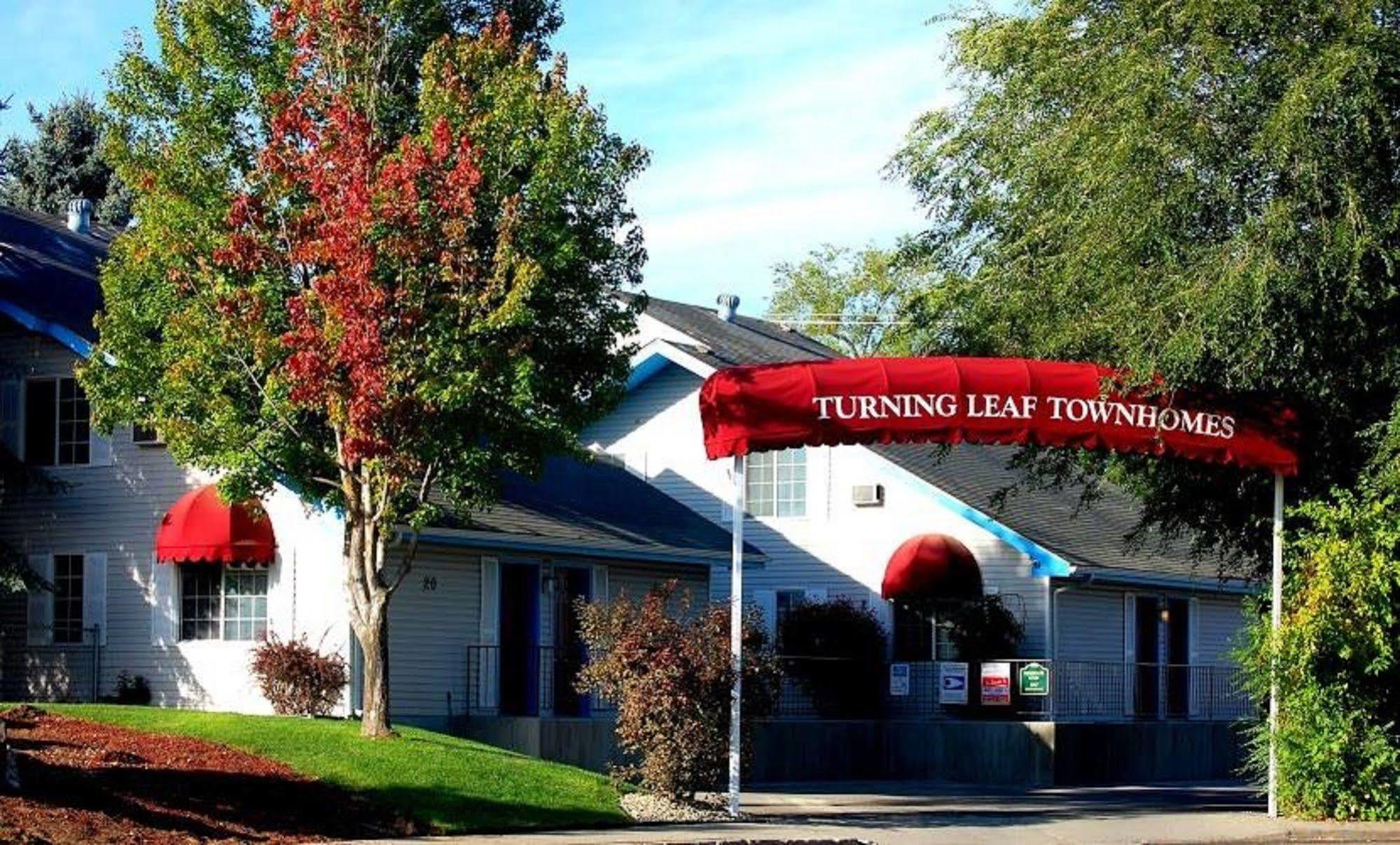 Turning Leaf Townhome Suites Fairwood Bagian luar foto