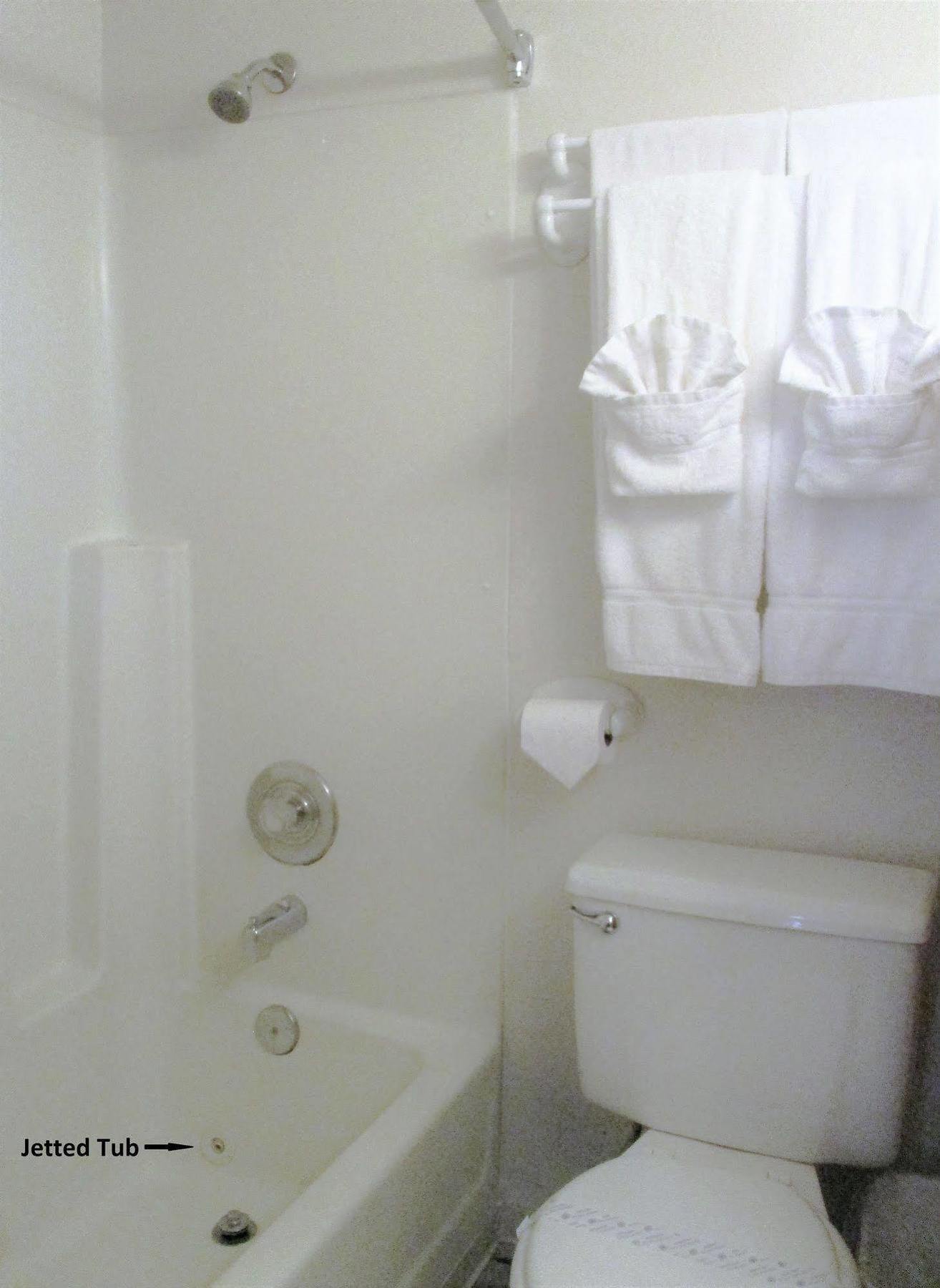 Turning Leaf Townhome Suites Fairwood Bagian luar foto