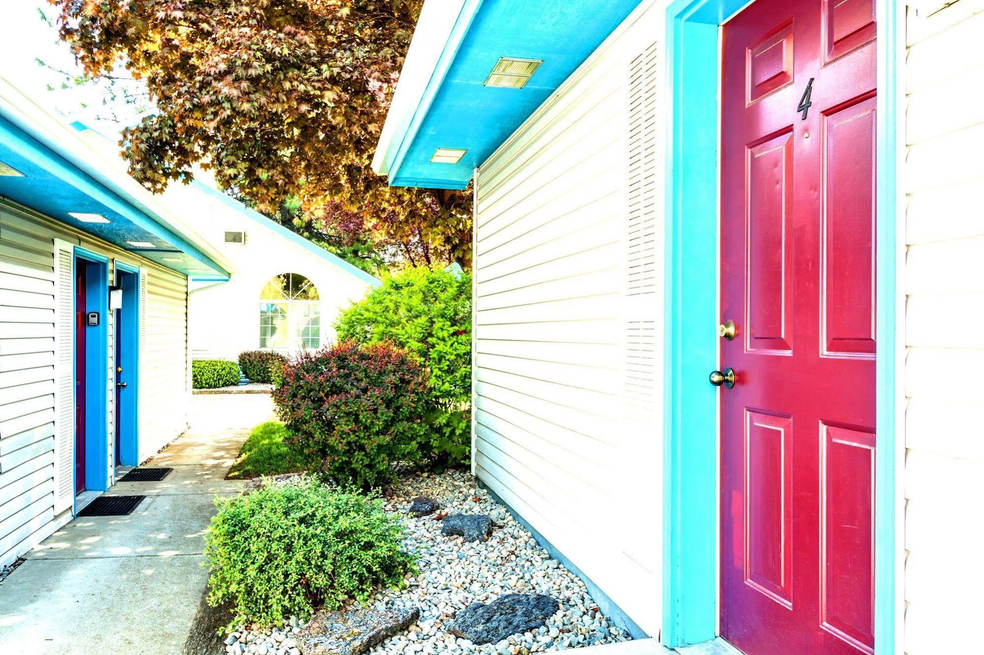 Turning Leaf Townhome Suites Fairwood Bagian luar foto